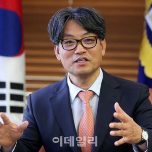 최호식 서울가정법원장 "부모가 자식에 '미안해' 말한다면…"