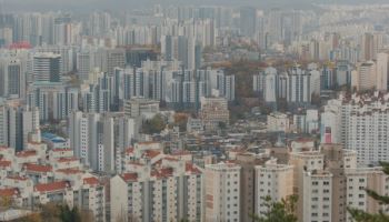 두 달 만에 9억 뚝…서울 아파트, 가격도 거래도 위축되나