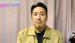 尹탄핵 집회에 등장한 배우…“국민들이 패악질 무찔러”