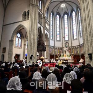 [포토]명동성당 성탄 대축일 미사                                                                                                                                                                         