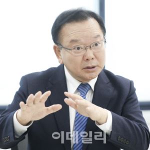 카지노 칩;지지율 하락은 '국민경고장'…이재명, '포용리더십' 보여줘야카지노 칩;