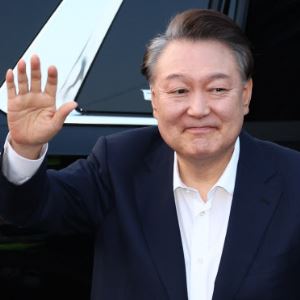 날이냐 시간이냐…尹구속취소 후 법원은 논쟁 중