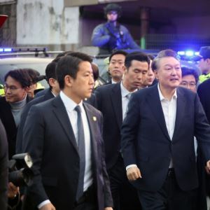 野 줄탄핵 전부 기각…법조계 "尹심판 별건" Vs "간접영향"