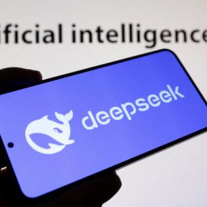 딥시크, API 매출 급증으로 첫 흑자…화웨이와 제휴 확대