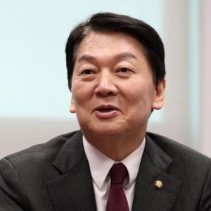 안철수 "책임감으로 백신 개발…은퇴해도 경영 안할 것"