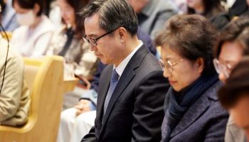 김동연 "전광훈·손현보는 '삯꾼 목자'... 회개하라"