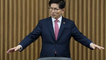 김문수 장관, 건설근로자 현장 간담회