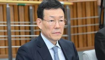 한기평·신영증권 "홈플러스, 신용등급 하락 미리 알았을 것"(종합)