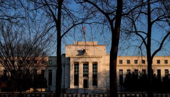 파월 “관세 영향 일시적”…비둘기 FOMC 소화하며 강세[채권브리핑]