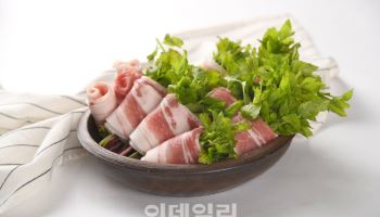 '한돈'과 '제철 봄나물'은 찰떡궁합
