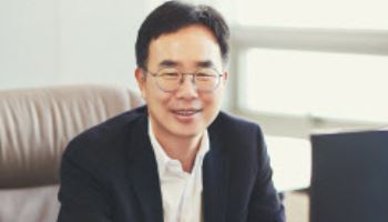 항암신약으로 美 진출 도전장 내민 진양곤 HLB 회장[화제의 바이오人]