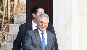 문재인 “헌재, 조속한 尹 탄핵 결정 촉구…국민 분노 임계점”