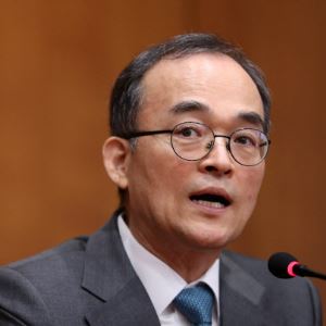 문무일 전 검찰총장 “尹 탄핵, 법리상 명백한 판결”
