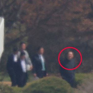 “尹, 파면됐는데 관저서 만찬?…세금인지 짚고 넘어가야”