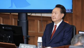 ‘잘 아시는데, 왜 그렇게 지시?’…경비단장 반문에 尹 재판 방청객 실소