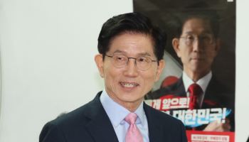 정책 공약 발표 나서는 김문수