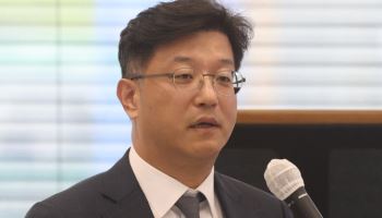 관세 부과 대응방안 발표하는 황민서 변호사