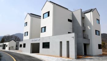 “외국인 근로자 기숙사 만족도 ‘쑥’…농가소득·지역경제 도움”