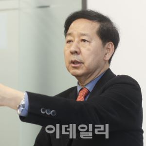 "AI가 돈 벌면 국민소득 오르고 재정 걱정도 사라져"