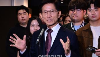 김문수, '전광훈 관계성' 묻자 "관련 없지만 광장 애국시민 높이 평가"