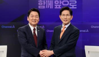 김문수 “부정선거 있다” vs 안철수 “관리 부실만 확인”