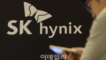 美 빅테크 'AI 수요 둔화설' 일축…반도체株 웃을까