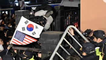 서부지법 난동범, 재판서도 충심…"윤 '대통령'으로 불러야"
