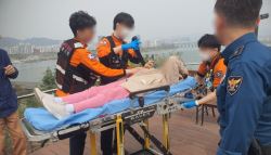 공원서 의식 잃은 채 앉아있던 노인…경찰 대응이 살렸다