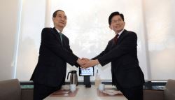 김문수-한덕수 재회동 추진…국힘은 여론조사 단일화 제안