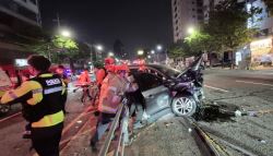 ‘2명 사망·4명 부상' 무면허·음주 20대 벤츠 운전자 입건(상보)