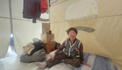 “40여 일째”…맨바닥서 텐트 생활하는 산불 이재민