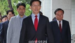‘후보 선출 취소 효력정지' 가처분 심문 출석 김문수…묵묵부답