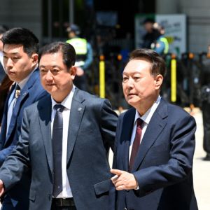 "이재명 나라에서 살아봐" 홍준표 삭제...점심 나선 尹은?