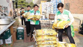 iM금융, 반찬 만들고 짐 나르고…산불 피해지역 찾아 구슬땀