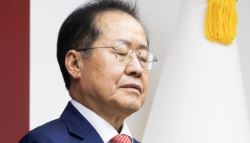 차라리 노무현 따라 민주당 갔다면 ‘정계은퇴' 홍준표 또 한탄