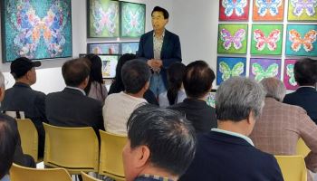 김홍년 '공존의 날개짓-복제를 넘어선 감성의 회화'