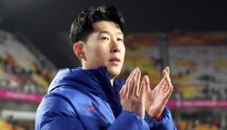 “돈 안 주면 임신 폭로”…`손흥민 공갈 일당` 구속영장 청구	