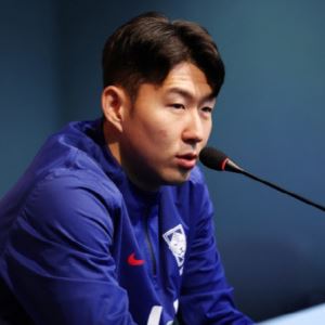`손흥민 임신 공갈` 경찰 수사 속도…산부인과 자료 확보
