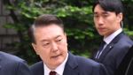 '국힘 탈당' 尹, 두 번째 포토라인…질문에 '묵묵부답'
