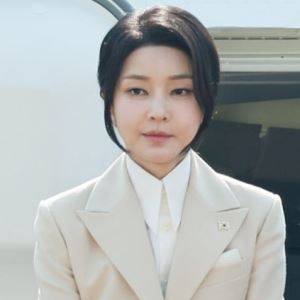 김건희 여사 측 "샤넬백 수수 사실 없다"…의혹 보도 반박