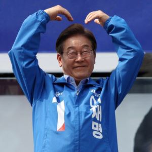 이재명 “나라가 빚 지면 안 된다? 무식한 소리”