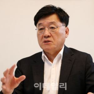 “‘유연한 고용 연장’으로 청년 채용·R&D 투자 여력 챙겨야”