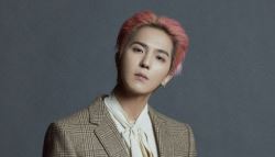 경찰, ‘부실 복무 의혹' 송민호 불구속 송치