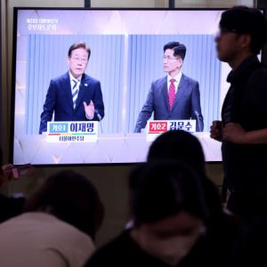 이재명, ‘황제 헬기’ 지적에 “가족·의료진 판단”