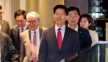 민주당 "김문수 배우자 반노조 발언…사죄하라"