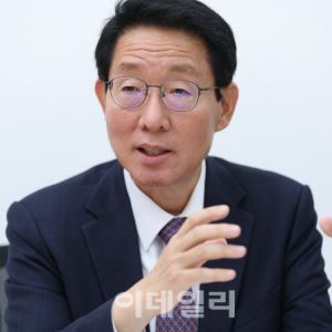 “김문수의 '기업하기 좋은 나라'…세제 개편·규제 혁신이 키”