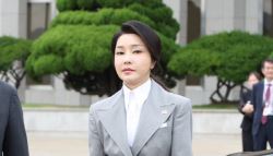 김건희 비서, 샤넬백 교환 당시 '21그램' 대표 아내와 동행 정황