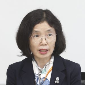 “100세 시대, 나이 문제 안 돼…건강하면 일할 수 있게 해야”