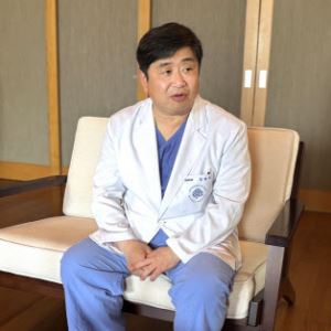 美의사들, 韓카티스템 수술 ‘열공’…메디포스트, 3상 준비 착착