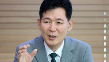 "상처받은 사람들의 법원…소통으로 근본적 치유 이끌어야"